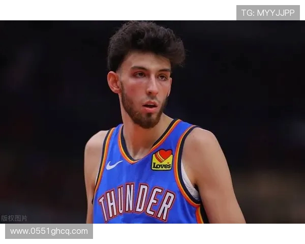 切特霍姆格伦的篮球之路从大学到NBA的成长与挑战